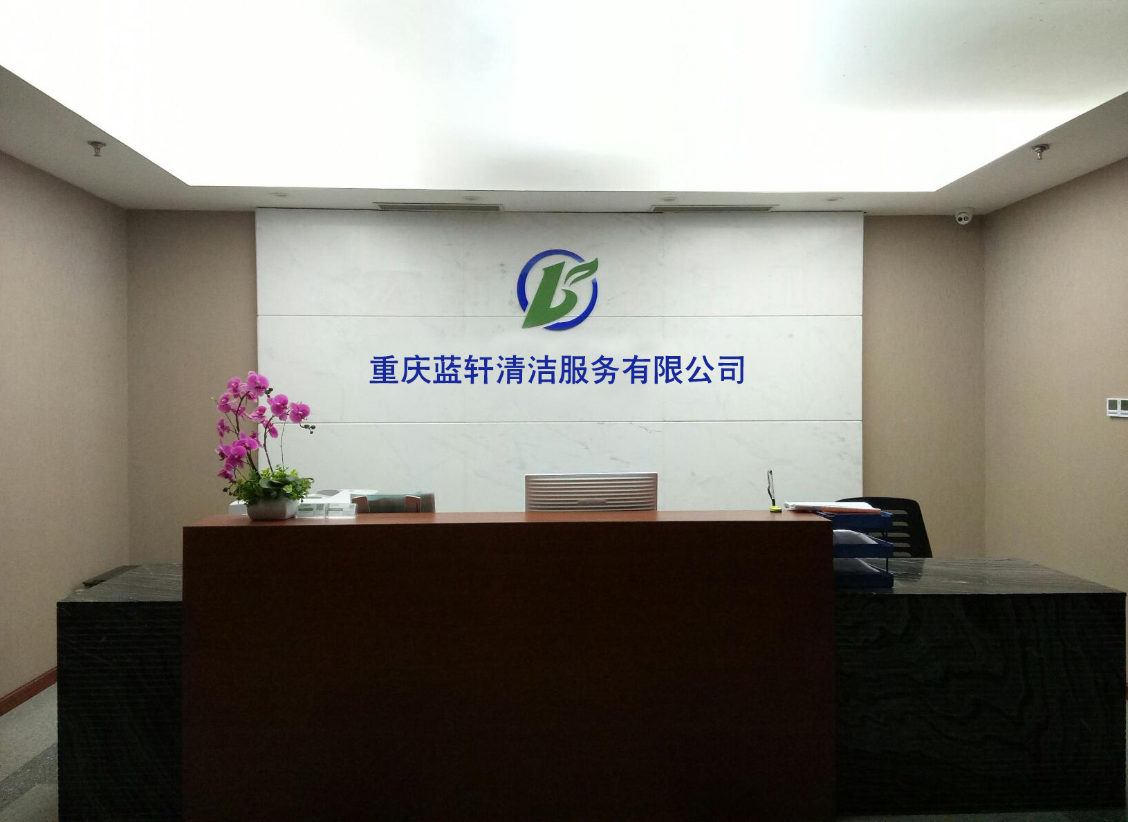 如何清洗沙發(fā)？